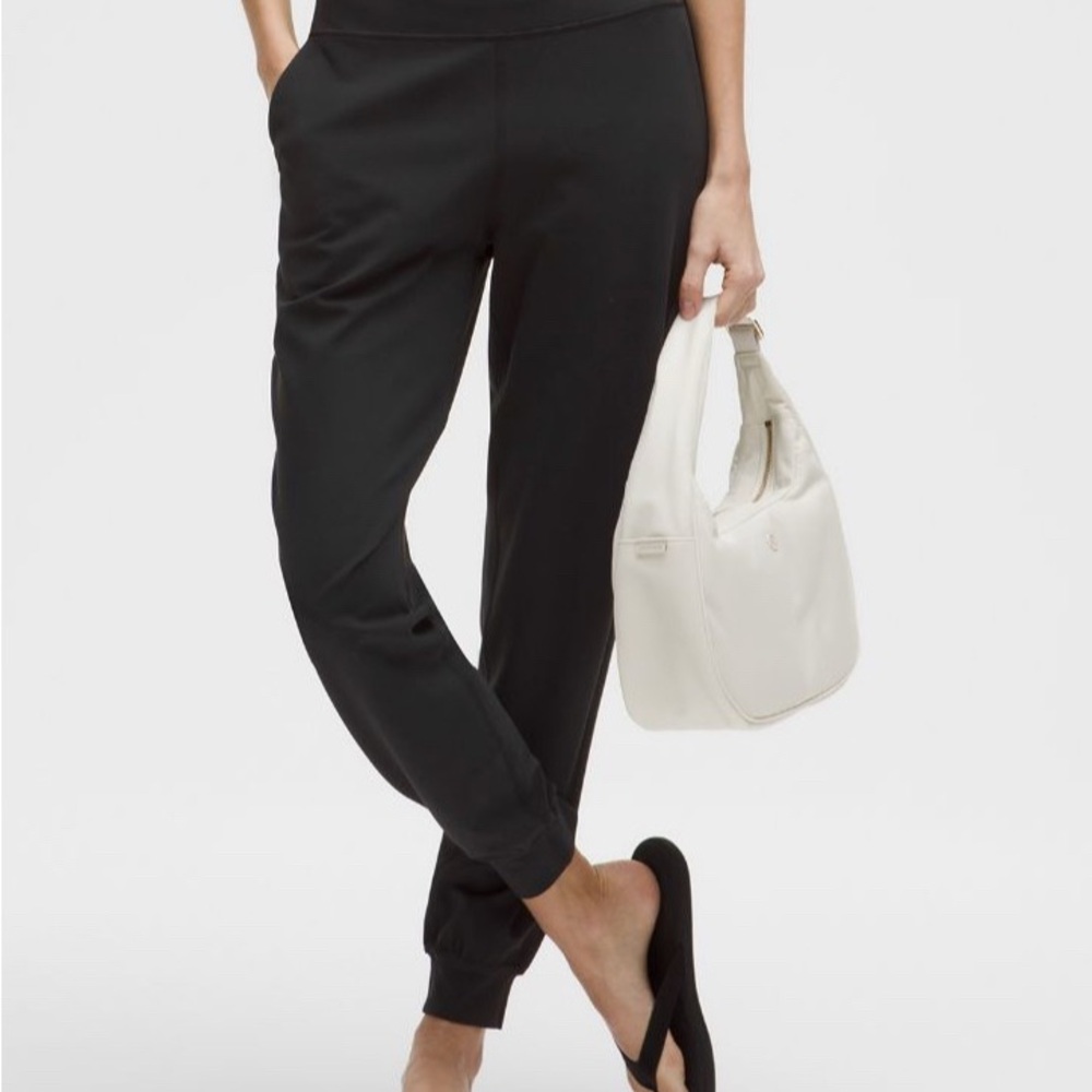Lululemon Align High Rise Joggers  black size 4